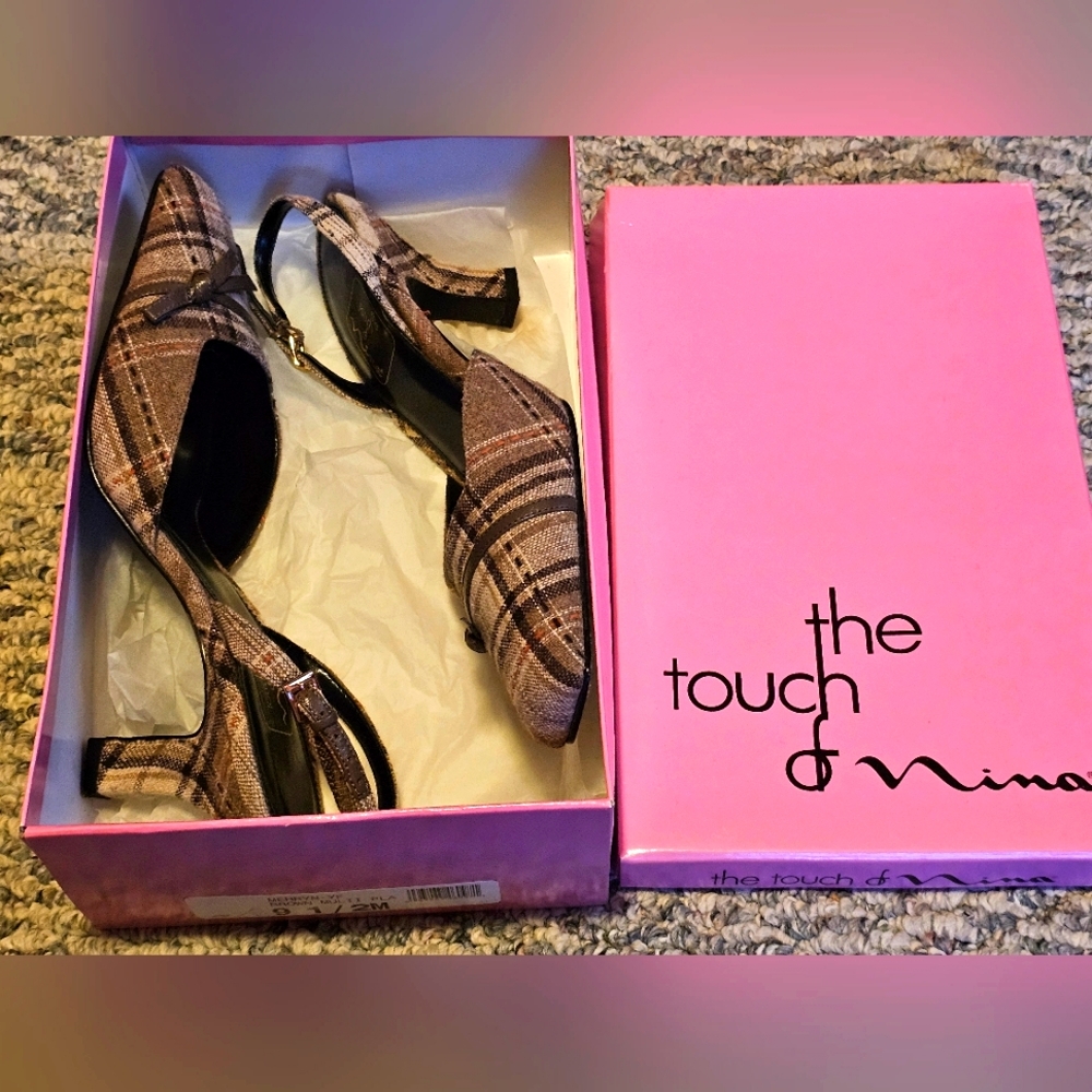 Touch of Nina Plaid heels